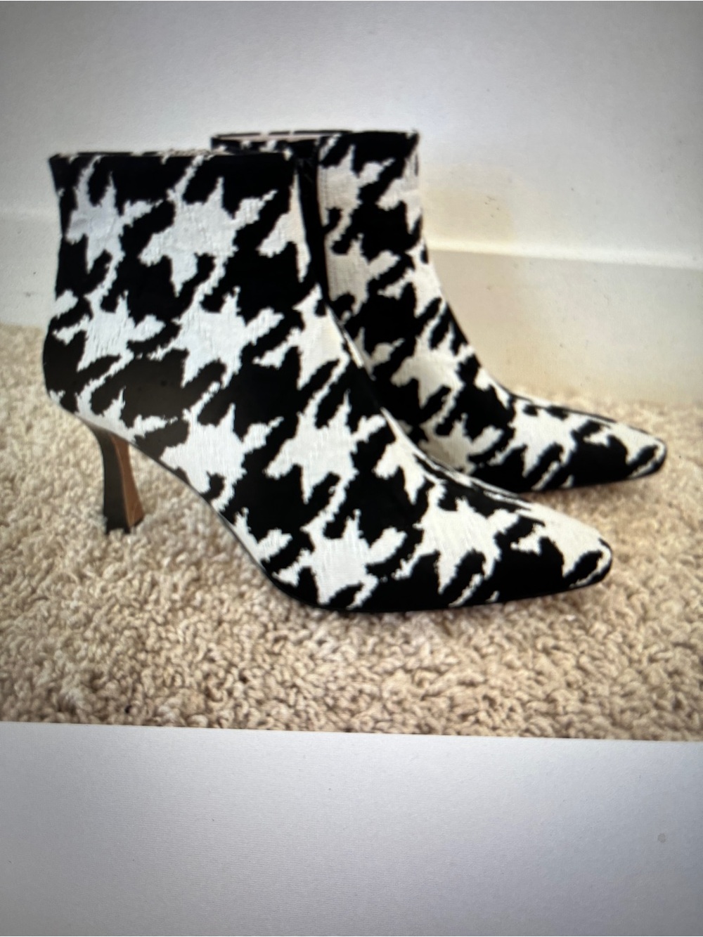 Nordstrom Louise et cie Lenci Pointed Toe Ankle Boots - Black & White